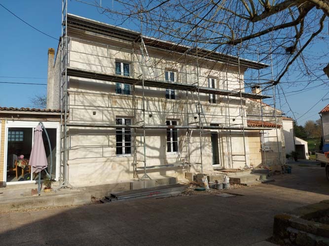 Réalisation de rénovation par CGB Batiment 17, maçon à Rétaud